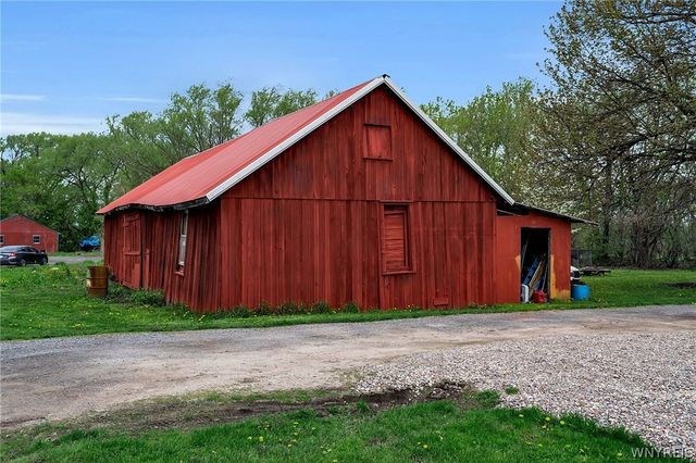 15155 White City Road, Barre, NY 14411