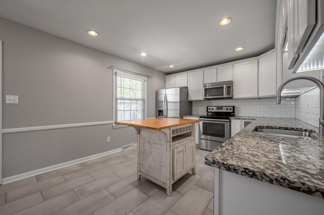 3339 Sutherland Drive, Lexington, KY 40517