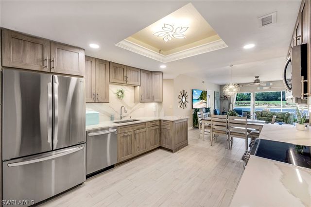 6260 Bellerive AVE 402, Naples, FL 34119