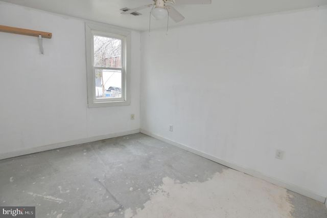 122 FIVE POINT AVE, Martinsburg, WV 25404