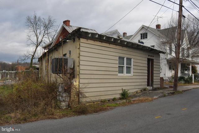 122 FIVE POINT AVE, Martinsburg, WV 25404