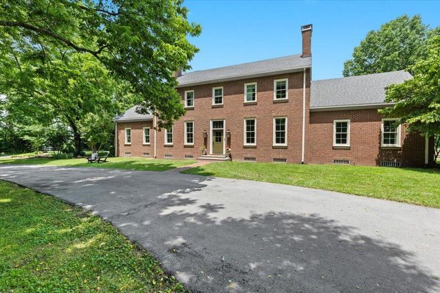 4001 Shannon Run Road, Versailles, KY 40383