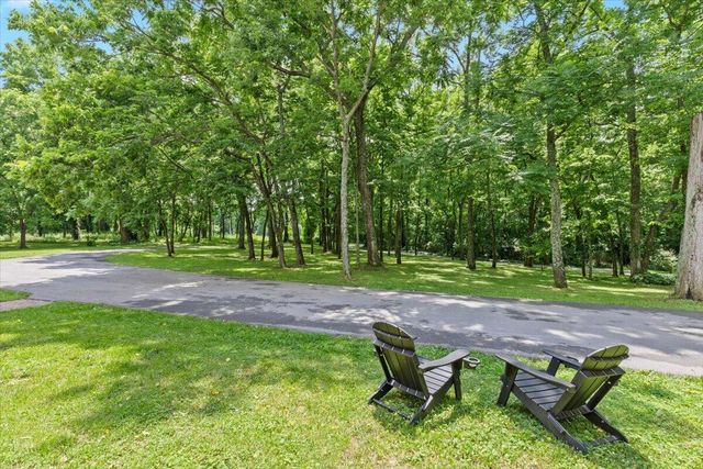 4001 Shannon Run Road, Versailles, KY 40383