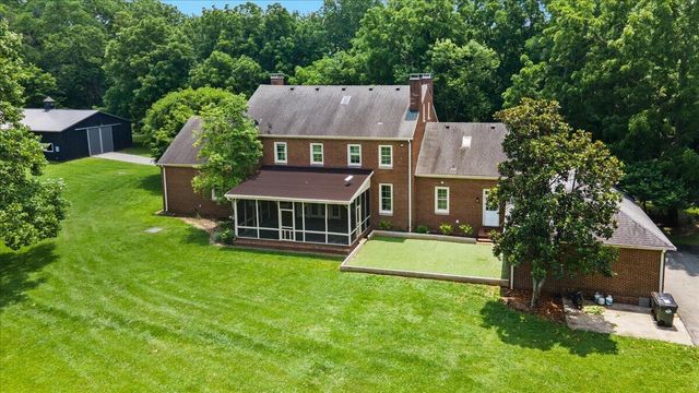 4001 Shannon Run Road, Versailles, KY 40383
