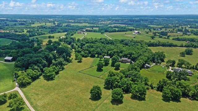 4001 Shannon Run Road, Versailles, KY 40383
