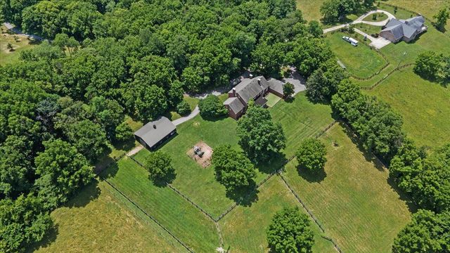 4001 Shannon Run Road, Versailles, KY 40383