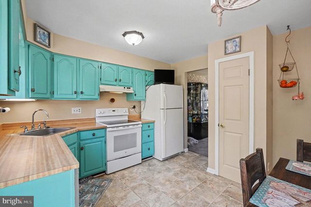 17 ROSEHILL CT, Baltimore, MD 21236