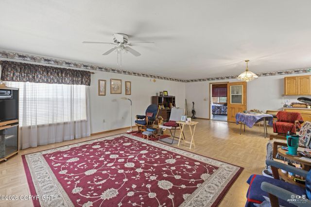 377 W Marydale Avenue, Soldotna, AK 99669