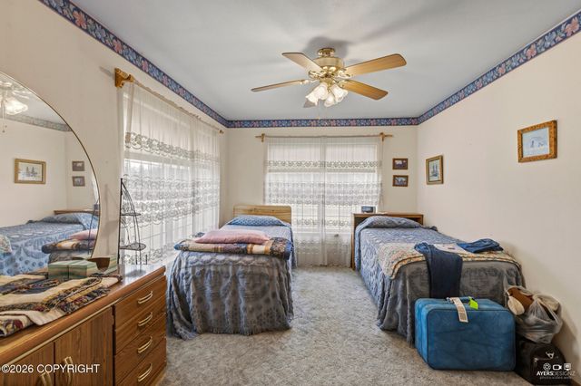 377 W Marydale Avenue, Soldotna, AK 99669