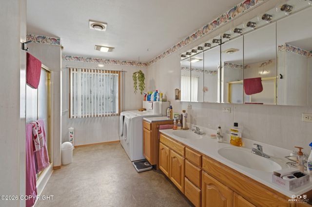 377 W Marydale Avenue, Soldotna, AK 99669