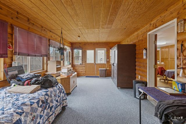 377 W Marydale Avenue, Soldotna, AK 99669