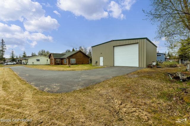 377 W Marydale Avenue, Soldotna, AK 99669