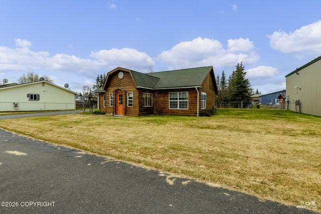 377 W Marydale Avenue, Soldotna, AK 99669