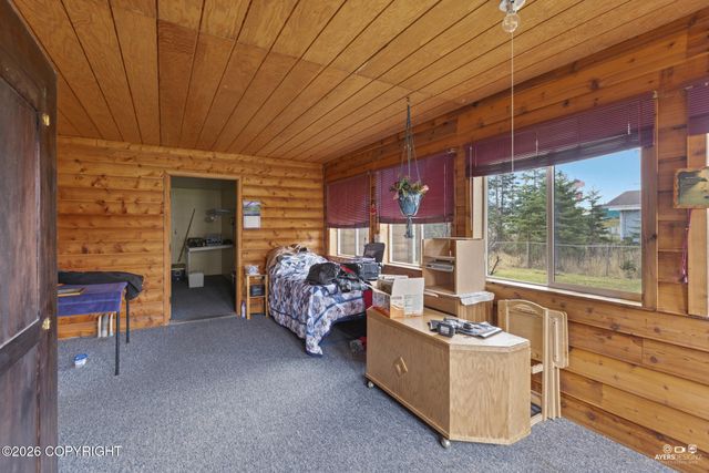 377 W Marydale Avenue, Soldotna, AK 99669