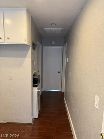 1521 Elizabeth Avenue 3, Las Vegas, NV 89119