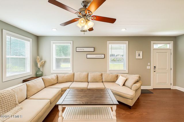 29 Downing Drive, Beaufort, SC 29907