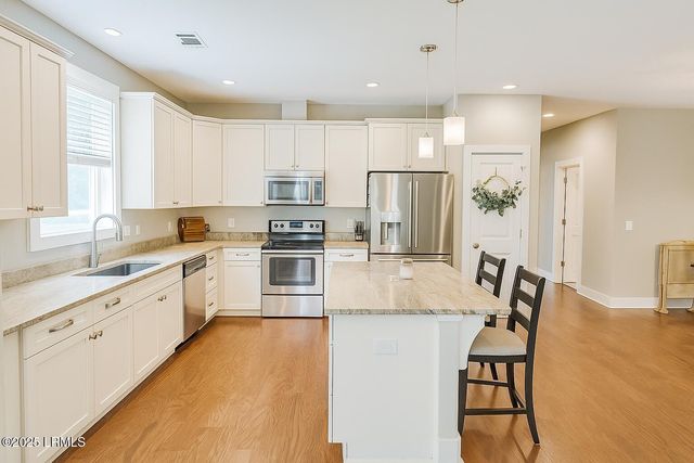 29 Downing Drive, Beaufort, SC 29907