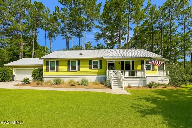 29 Downing Drive, Beaufort, SC 29907