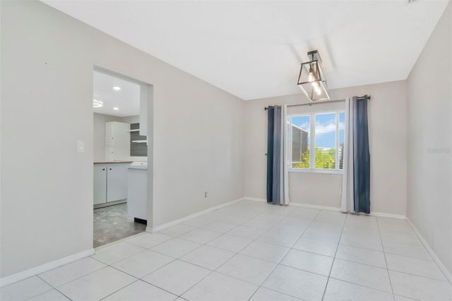 303 BARSTOW COURT, Sun City Center, FL 33573