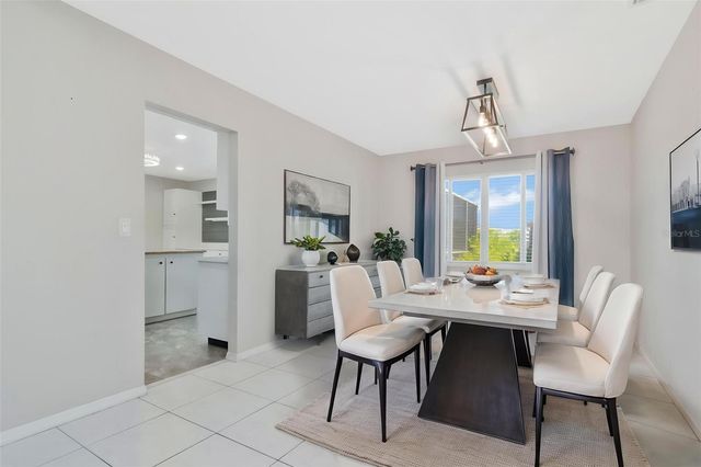 303 BARSTOW COURT, Sun City Center, FL 33573