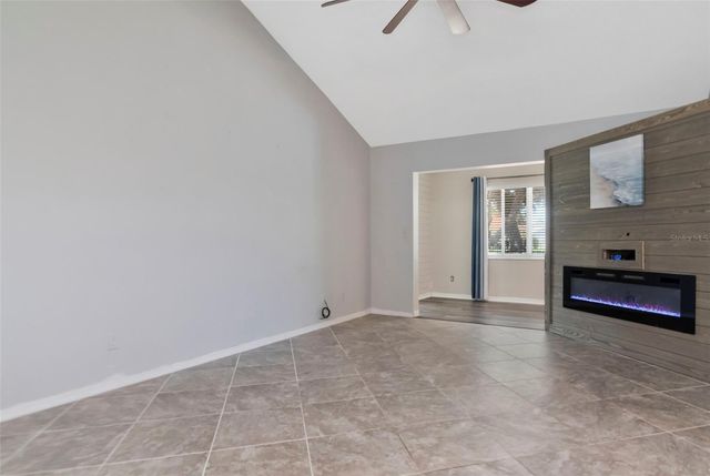 303 BARSTOW COURT, Sun City Center, FL 33573