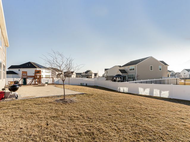 16112 S Dana Drive, Plainfield, IL 60586