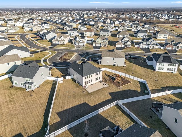 16112 S Dana Drive, Plainfield, IL 60586