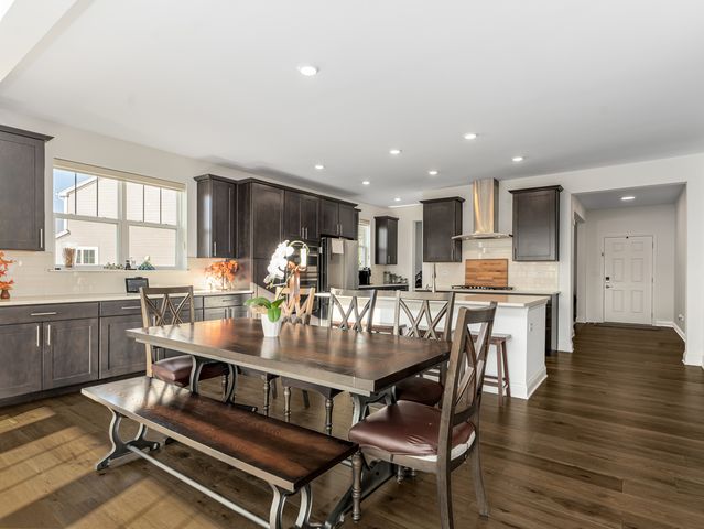 16112 S Dana Drive, Plainfield, IL 60586