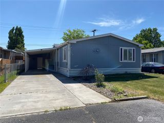 3010 W Peninsula Drive #114, Moses Lake, WA 98837
