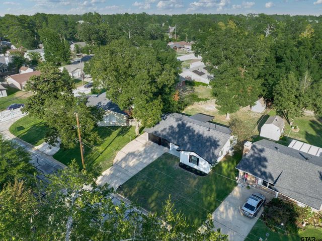 3102 Faith Ln, Tyler, TX 75701