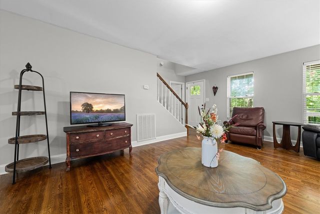 1321 S Arrowhead Drive, Westminster, SC 29693