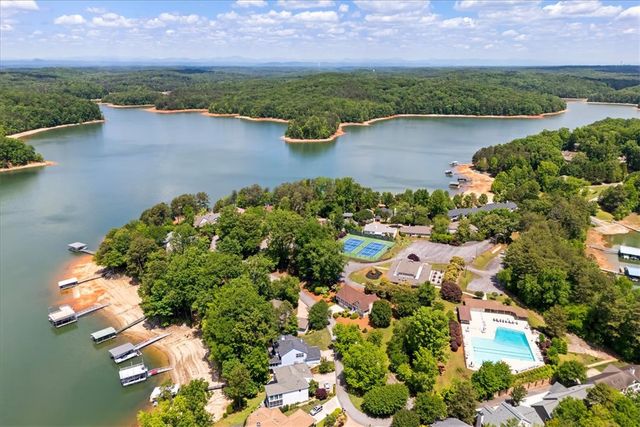 1321 S Arrowhead Drive, Westminster, SC 29693