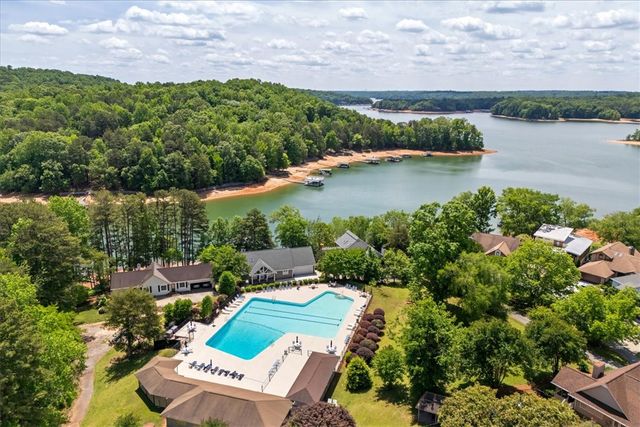 1321 S Arrowhead Drive, Westminster, SC 29693