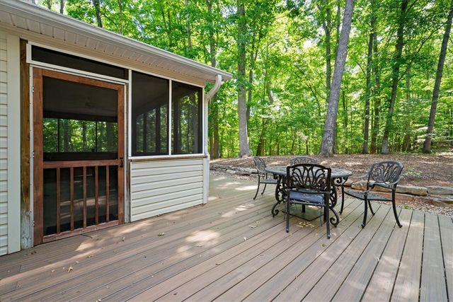 1321 S Arrowhead Drive, Westminster, SC 29693