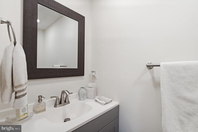 416 BREWER AVE, Hagerstown, MD 21740