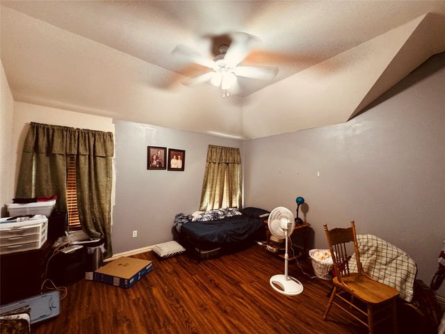 106 Oak Lane, Ladonia, TX 75449