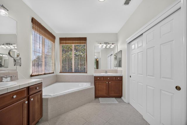 6227 Riverbank Cir, Stockton, CA 95219
