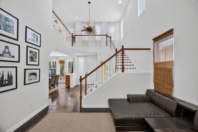 6227 Riverbank Cir, Stockton, CA 95219