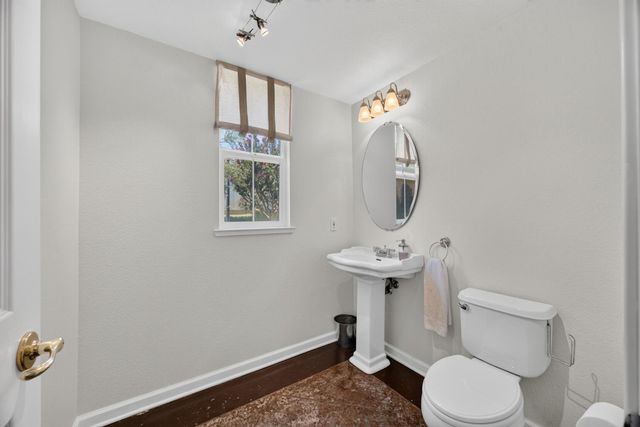 6227 Riverbank Cir, Stockton, CA 95219