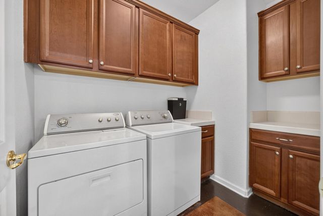 6227 Riverbank Cir, Stockton, CA 95219