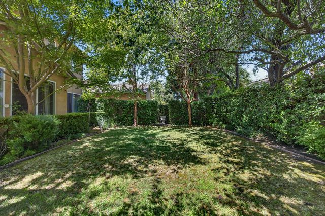 6227 Riverbank Cir, Stockton, CA 95219