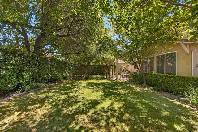 6227 Riverbank Cir, Stockton, CA 95219