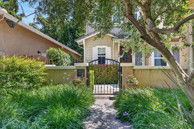 6227 Riverbank Cir, Stockton, CA 95219