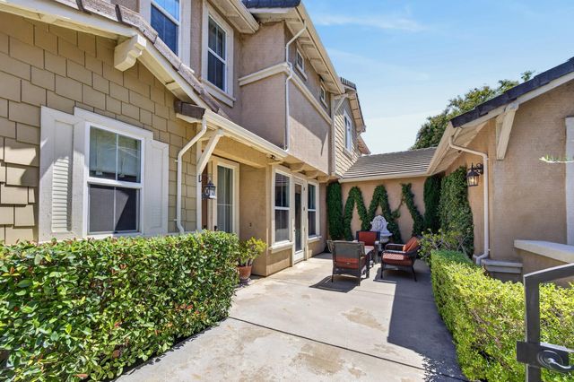 6227 Riverbank Cir, Stockton, CA 95219