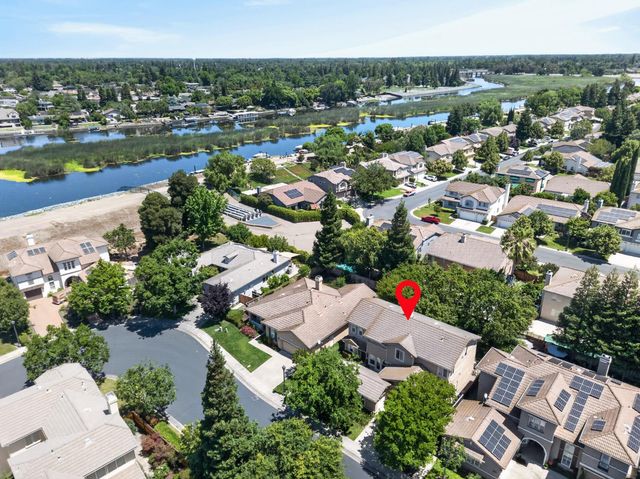 6227 Riverbank Cir, Stockton, CA 95219