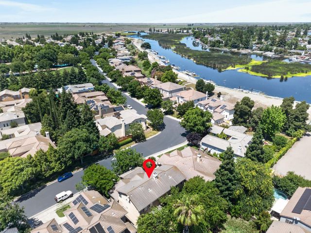 6227 Riverbank Cir, Stockton, CA 95219