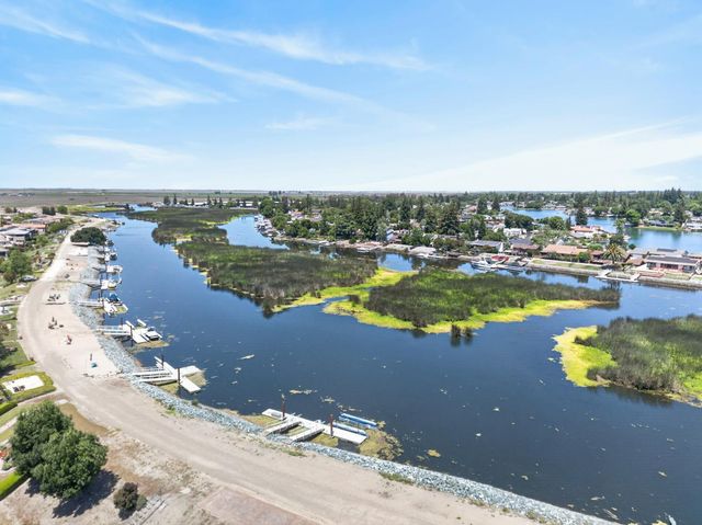 6227 Riverbank Cir, Stockton, CA 95219