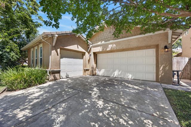 6227 Riverbank Cir, Stockton, CA 95219