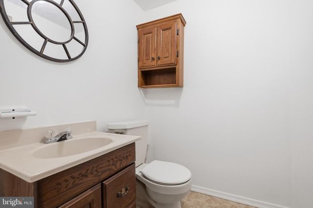 404 PIGEON VIEW LN, New Castle, DE 19720