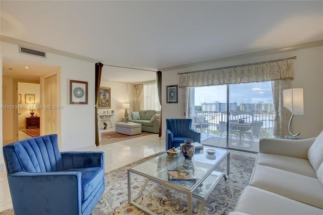 3850 Washington Street 812, Hollywood, FL 33021